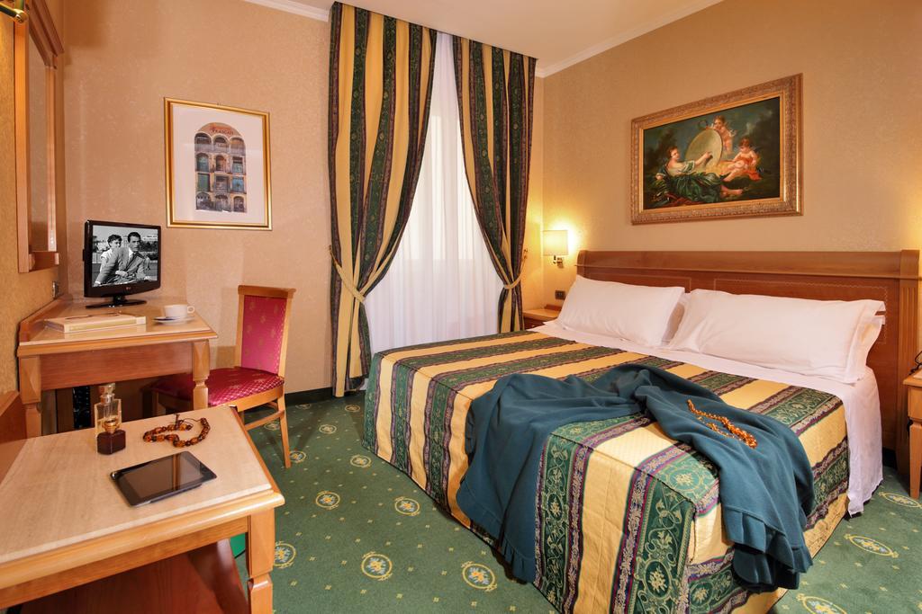 Colonna Hotel Фраскати Екстериор снимка